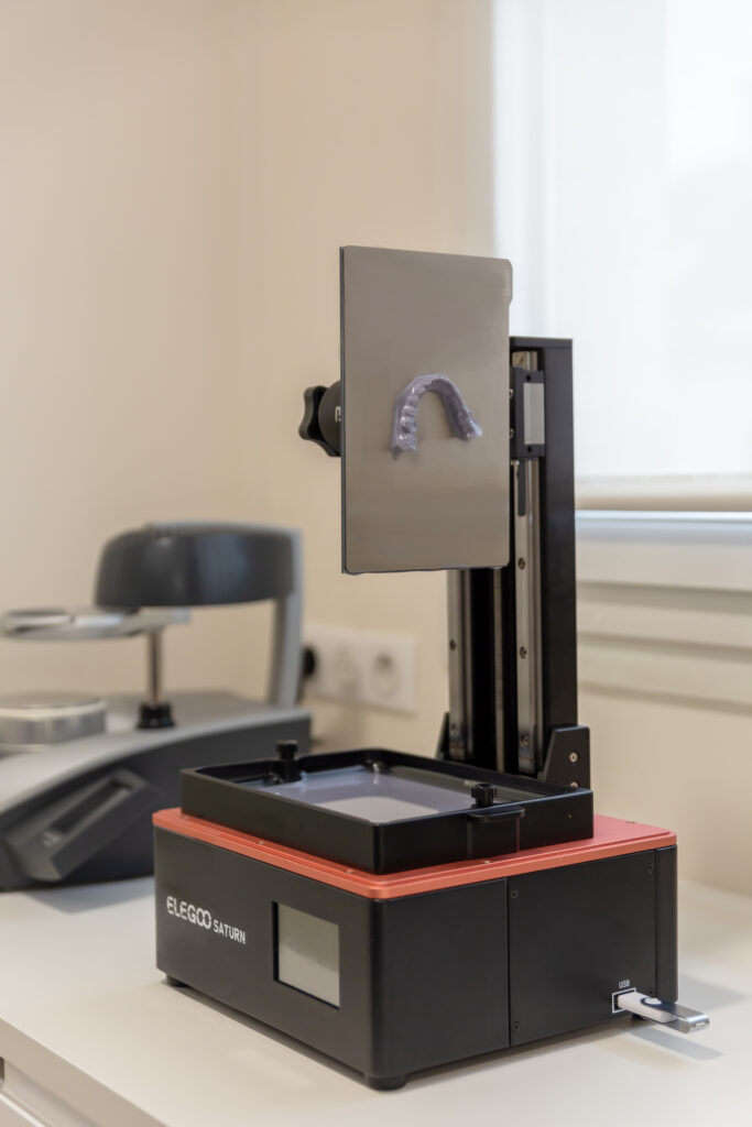 Cabinet Orthodontie Suresnes – Dr Nadia Kebaili – Chirurgien Dentiste – 38